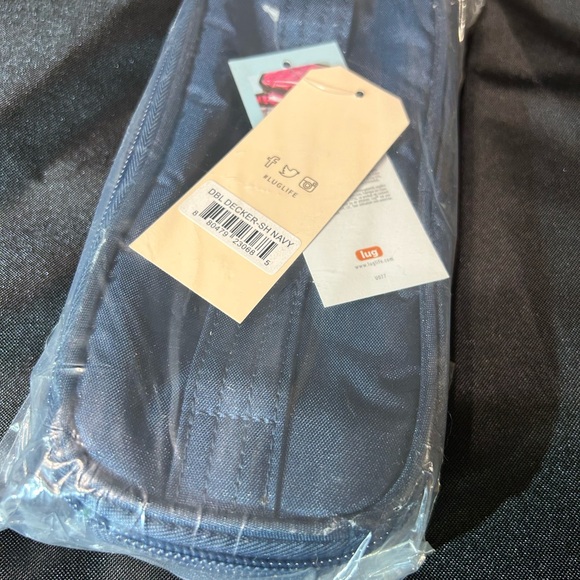 Lug Stacked & Lined Cosmetic Case Bag Double Decker - Navy- NWT - Picture 5 of 5